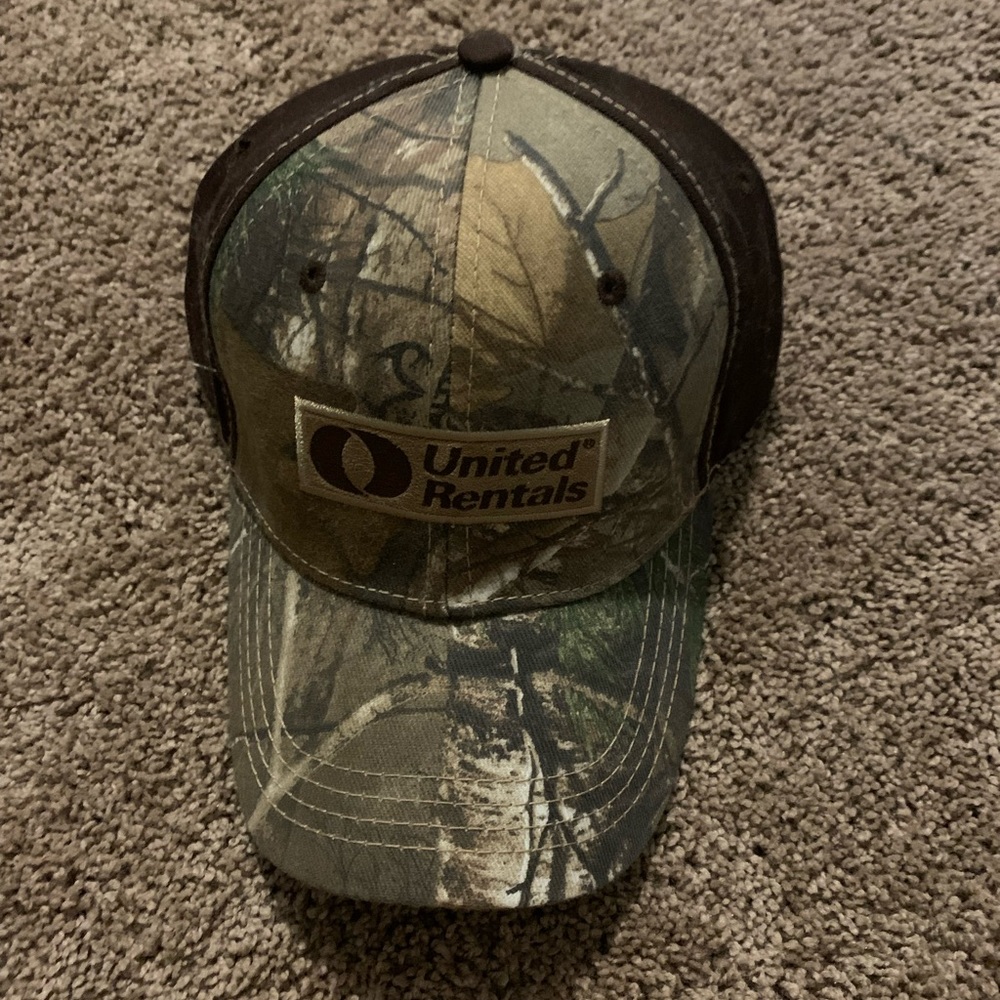 NWOT United Rentals Camo Hat